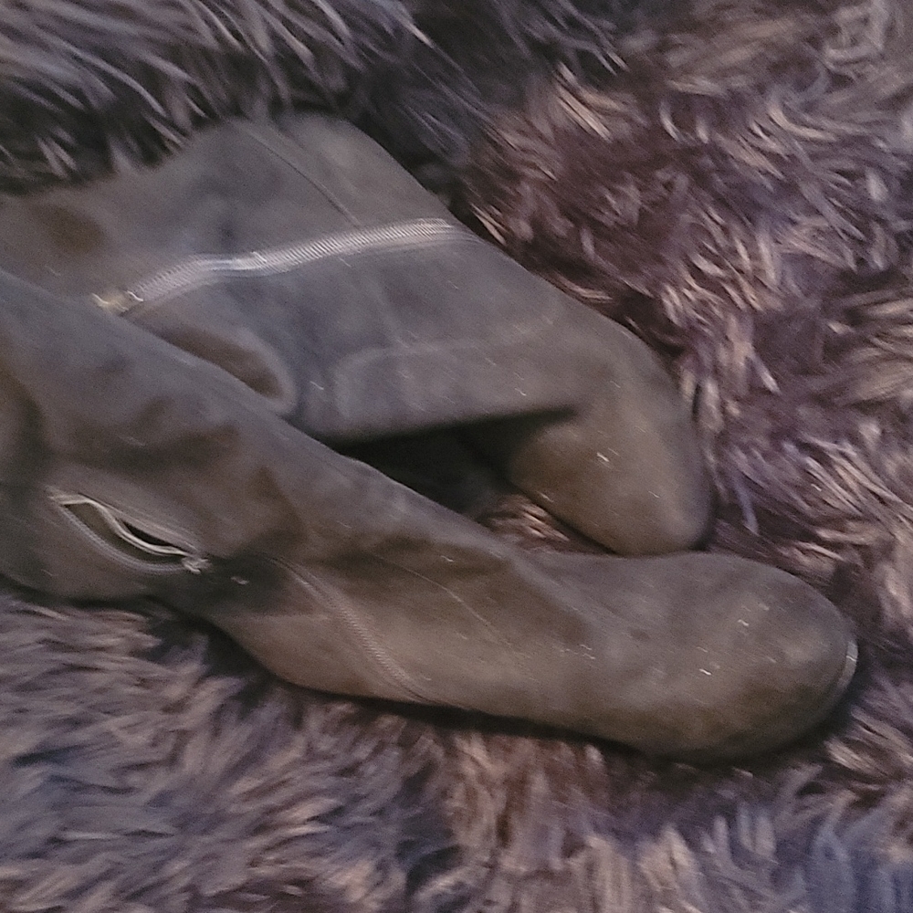 Shoe - Picture 4 of 4